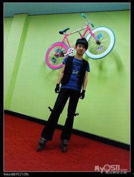 成人陪练轮滑视频,成人陪练视频教程解析